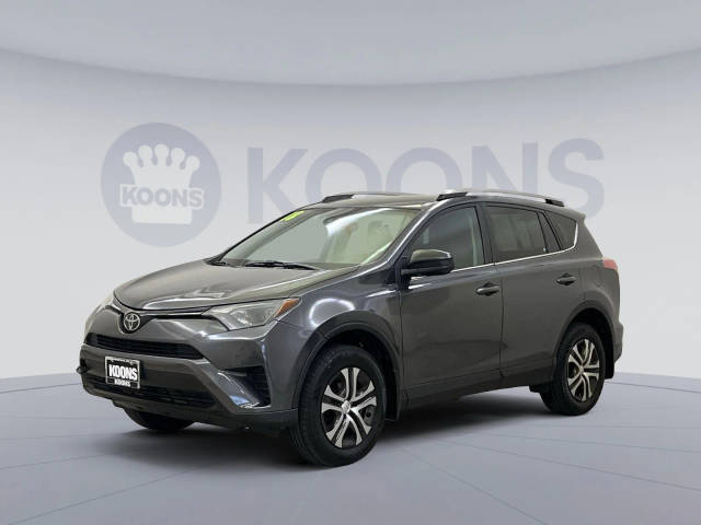 2018 Toyota RAV4 LE AWD photo