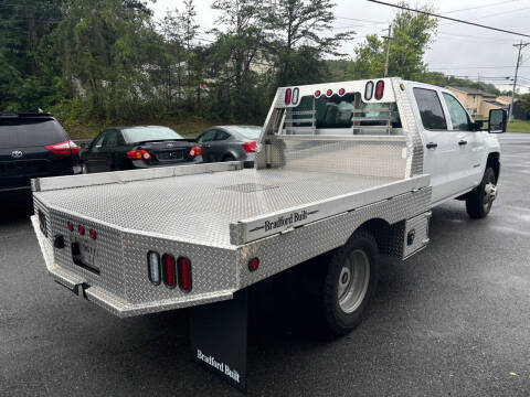 2019 Chevrolet Silverado 3500HD WT 4WD photo