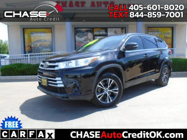 2019 Toyota Highlander LE FWD photo