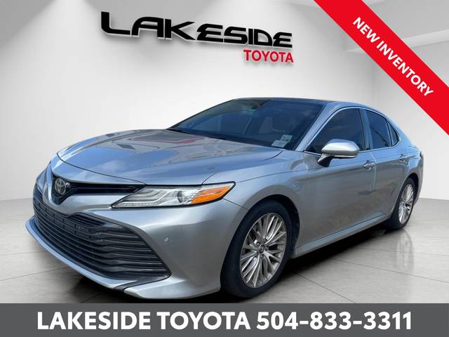 2019 Toyota Camry XLE V6 FWD photo