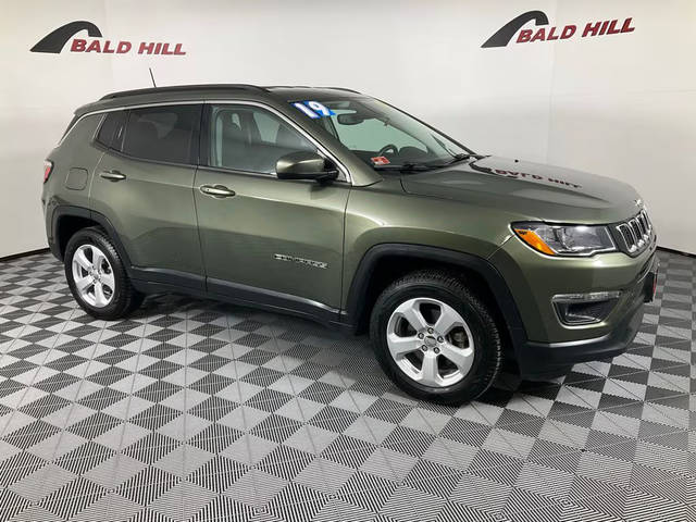 2019 Jeep Compass Latitude 4WD photo