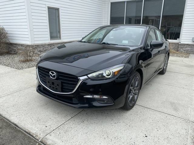 2018 Mazda 3 Grand Touring FWD photo