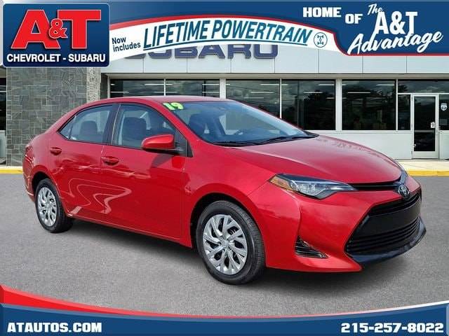 2019 Toyota Corolla LE FWD photo