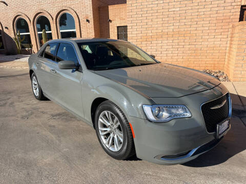 2019 Chrysler 300 Touring RWD photo