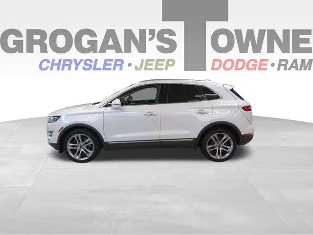 2019 Lincoln MKC Reserve AWD photo