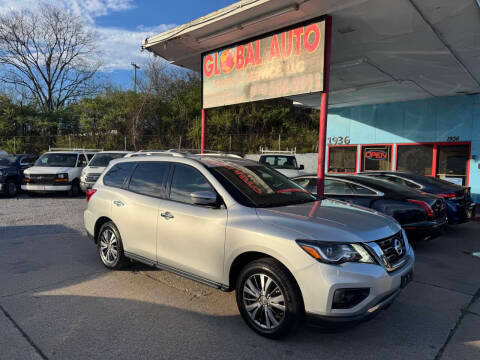 2019 Nissan Pathfinder SV 4WD photo