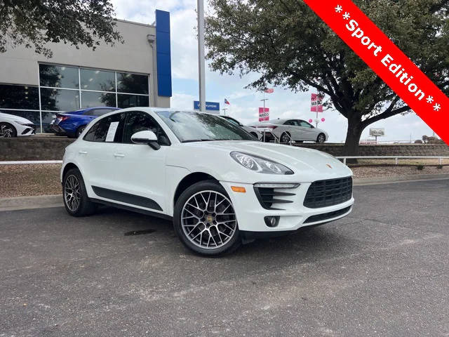 2018 Porsche Macan Sport Edition AWD photo