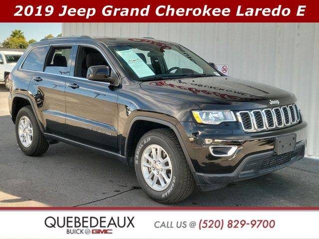 2019 Jeep Grand Cherokee Laredo E RWD photo