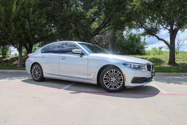 2019 BMW 5 Series 530i xDrive AWD photo