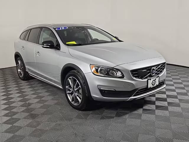 2018 Volvo V60 Cross Country AWD photo