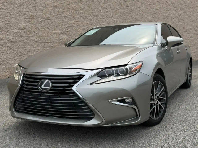 2016 Lexus ES FWD photo