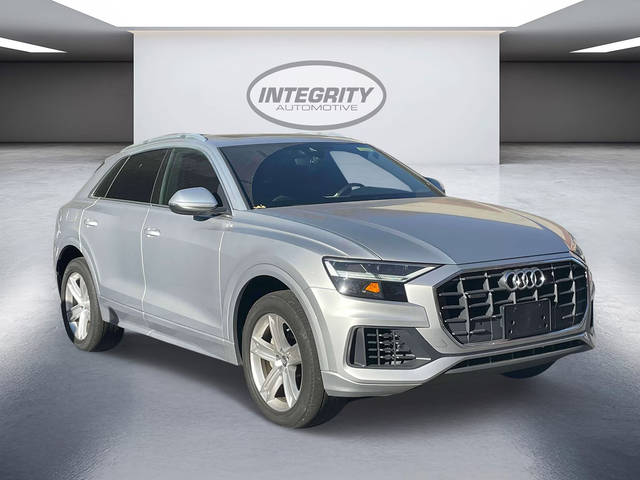 2019 Audi Q8 Premium AWD photo