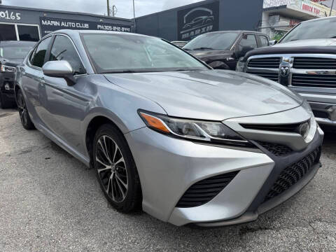 2019 Toyota Camry SE FWD photo