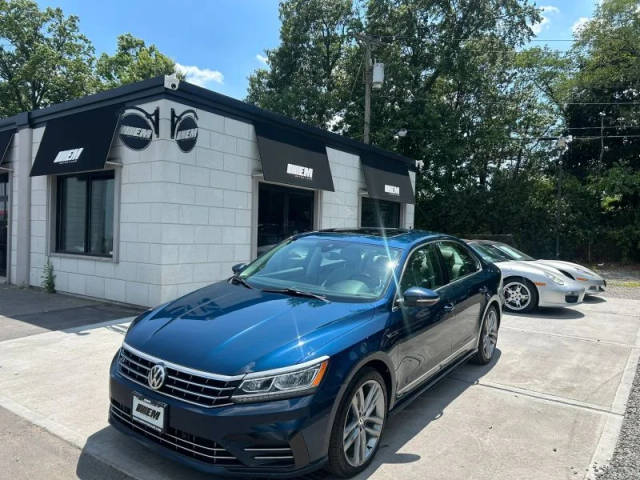 2019 Volkswagen Passat 2.0T SE R-Line FWD photo