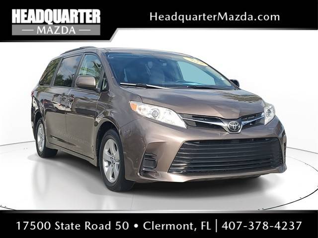 2019 Toyota Sienna LE FWD photo