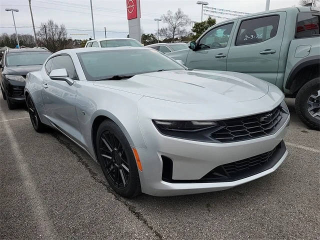 2019 Chevrolet Camaro 2LT RWD photo