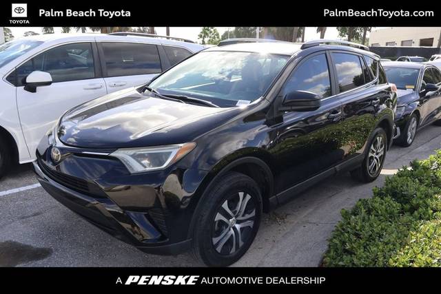 2018 Toyota RAV4 LE FWD photo