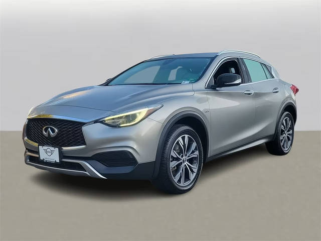 2018 Infiniti QX30 Luxury AWD photo