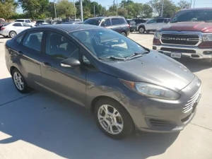 2015 Ford Fiesta SE FWD photo