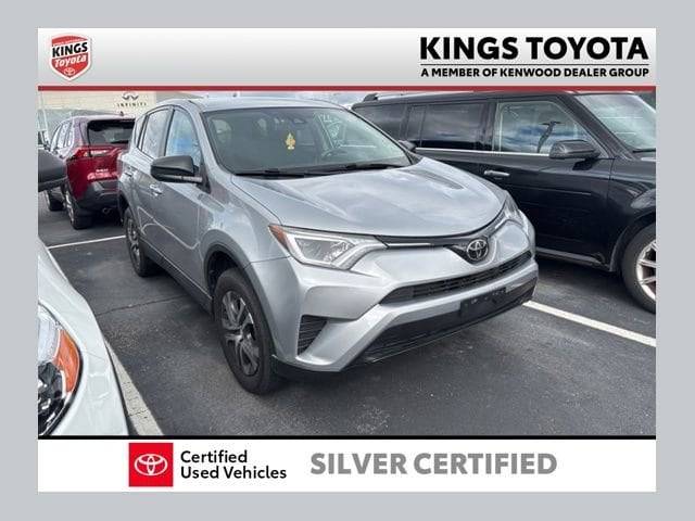 2018 Toyota RAV4 LE FWD photo