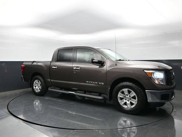 2019 Nissan Titan SV RWD photo