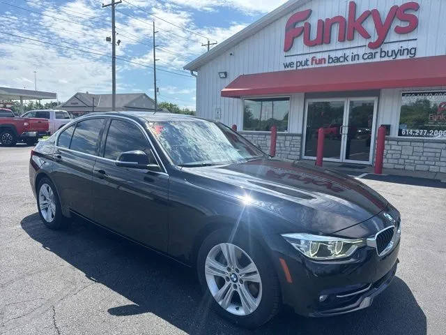 2018 BMW 3 Series 330i xDrive AWD photo