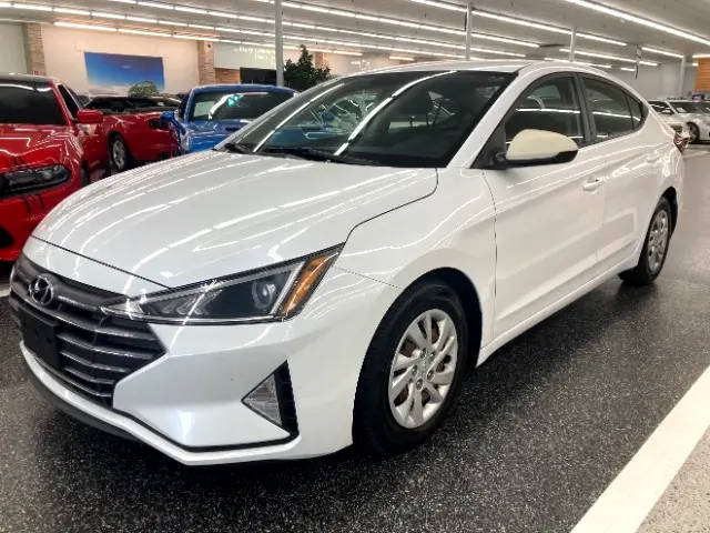 2019 Hyundai Elantra SE FWD photo