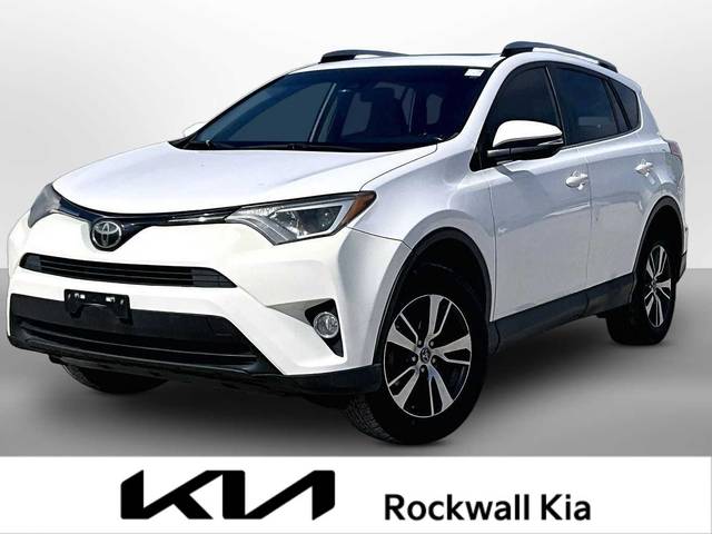 2018 Toyota RAV4 XLE FWD photo
