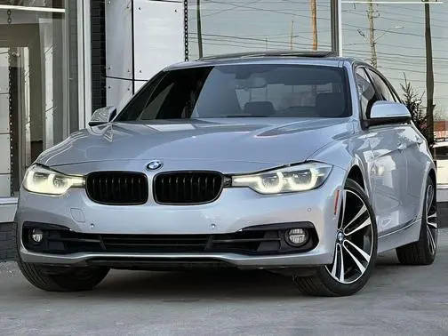 2018 BMW 3 Series 330i RWD photo