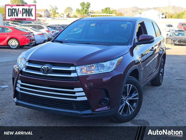 2019 Toyota Highlander LE FWD photo