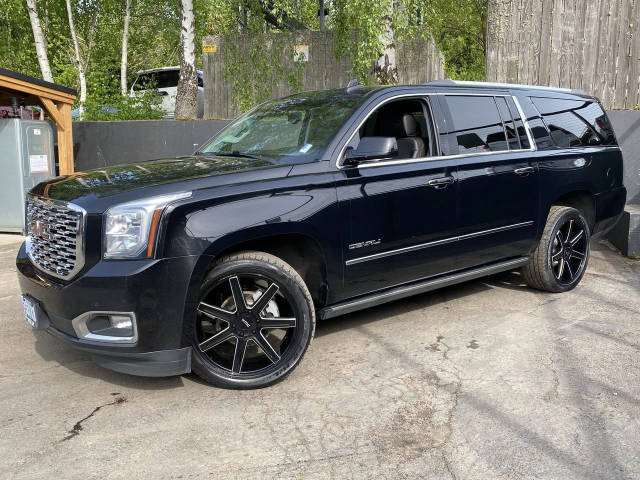 2019 GMC Yukon XL Denali 4WD photo