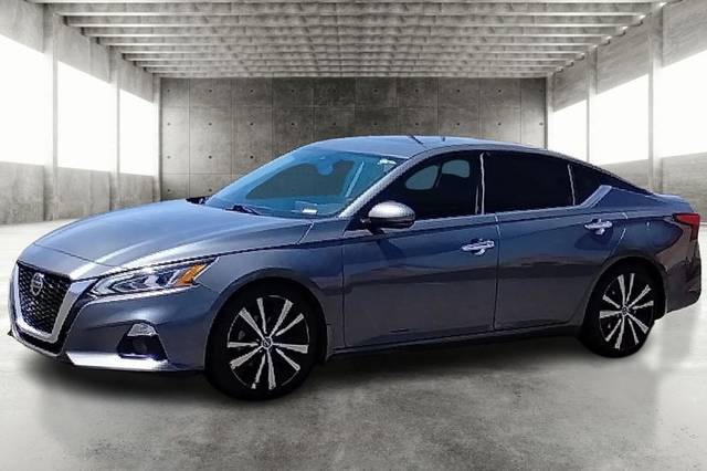 2019 Nissan Altima 2.5 Platinum FWD photo