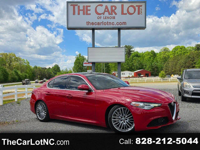 2018 Alfa Romeo Giulia Ti Lusso RWD photo