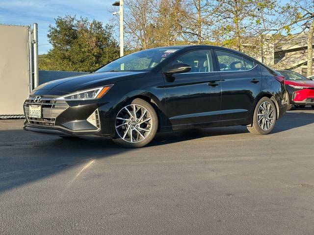 2019 Hyundai Elantra Limited FWD photo