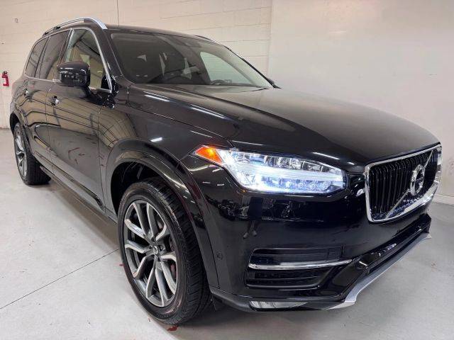 2019 Volvo XC90 Momentum AWD photo