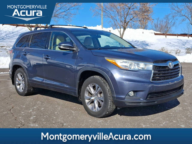 2015 Toyota Highlander LE Plus AWD photo