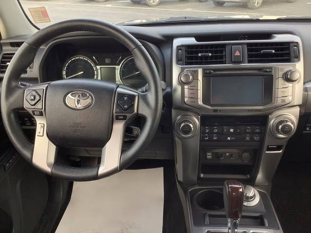 2019 Toyota 4Runner Limited 4WD photo