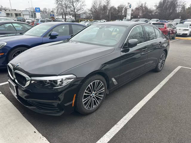 2019 BMW 5 Series 530i xDrive AWD photo