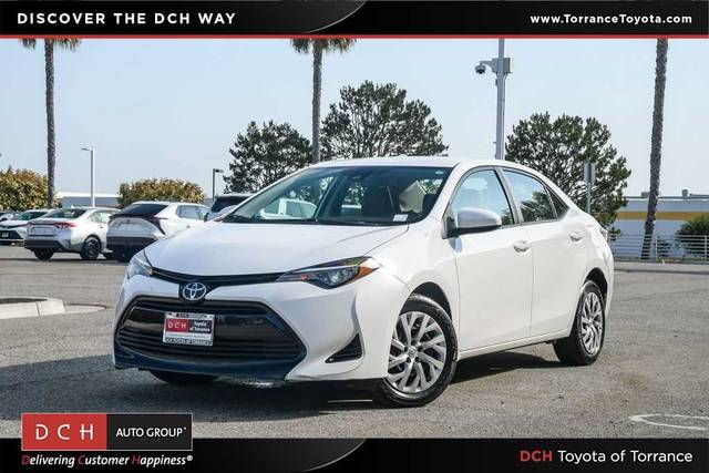 2017 Toyota Corolla LE FWD photo
