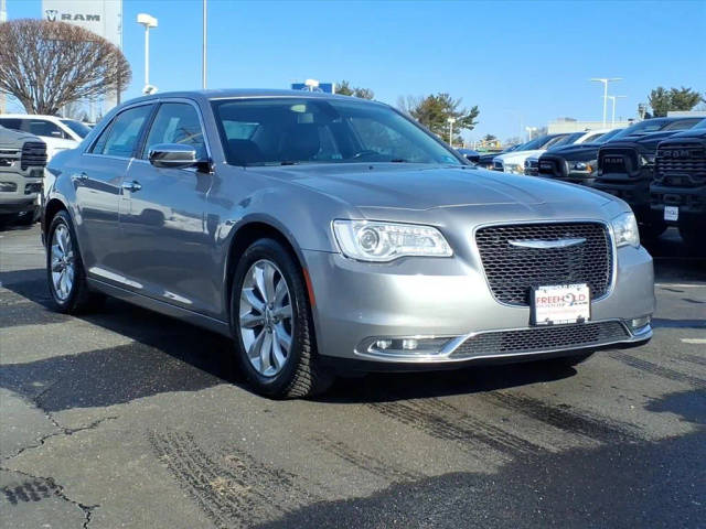 2018 Chrysler 300 Limited AWD photo