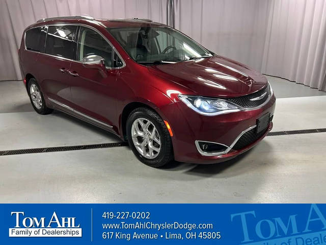 2018 Chrysler Pacifica Minivan Limited FWD photo