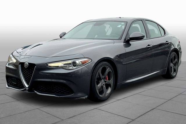 2018 Alfa Romeo Giulia  RWD photo