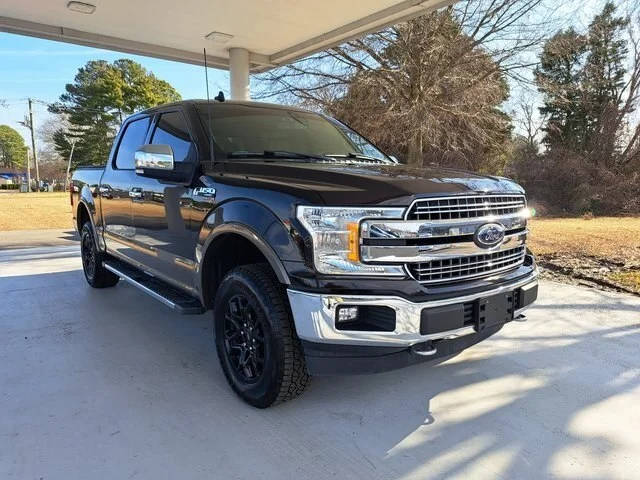 2019 Ford F-150 LARIAT 4WD photo