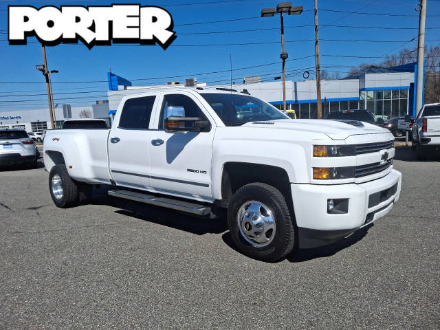 2019 Chevrolet Silverado 3500HD LTZ 4WD photo