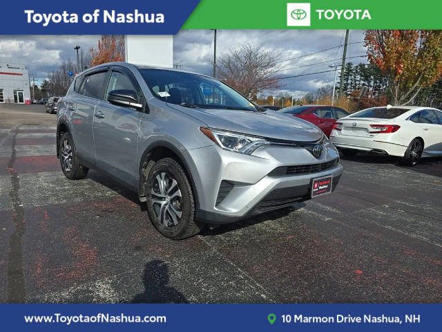 2018 Toyota RAV4 LE AWD photo