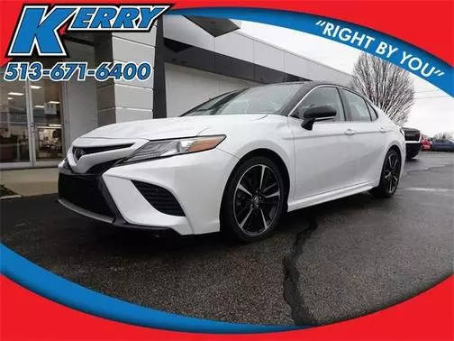 2019 Toyota Camry XSE FWD photo