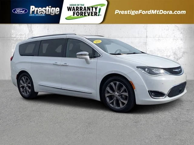 2019 Chrysler Pacifica Minivan Limited FWD photo