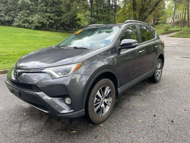 2018 Toyota RAV4 XLE AWD photo