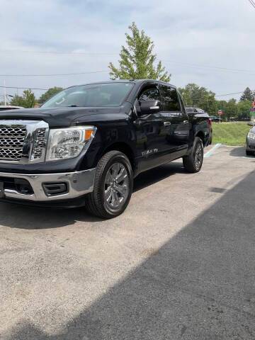 2019 Nissan Titan SV 4WD photo