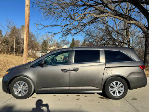2016 Honda Odyssey SE FWD photo